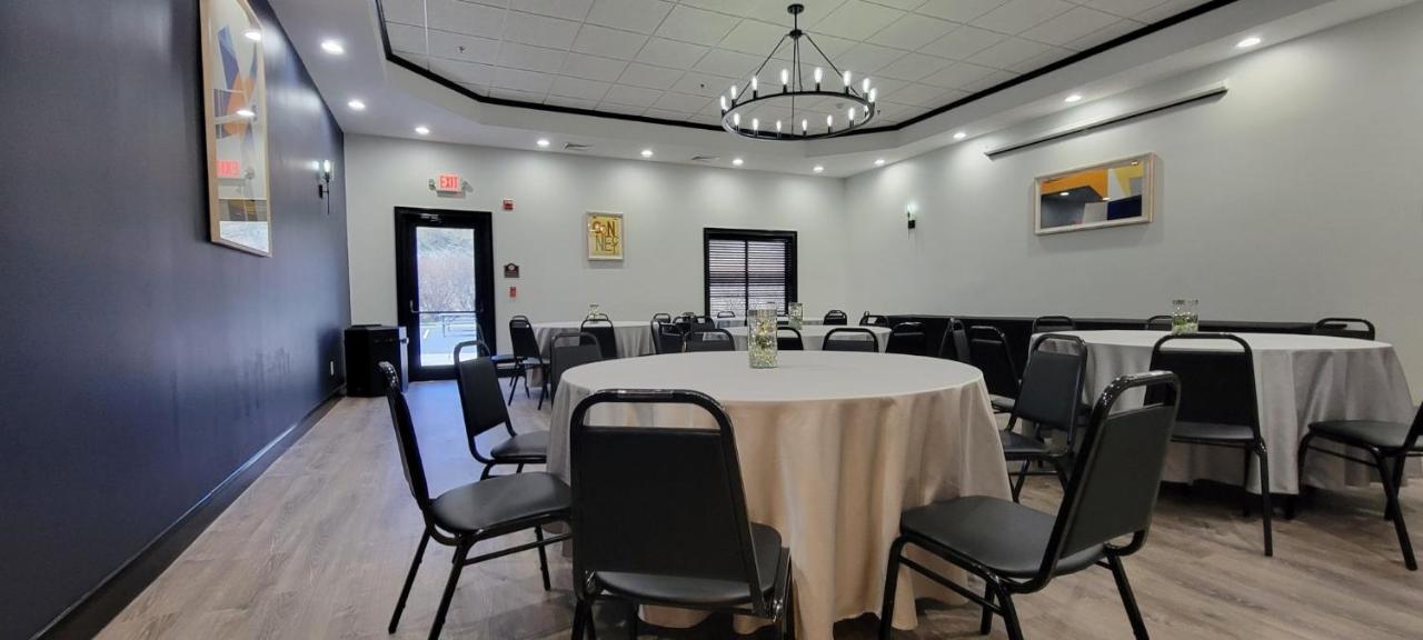 Holiday Inn Express Hotel & Suites Newton Sparta By Ihg Esterno foto