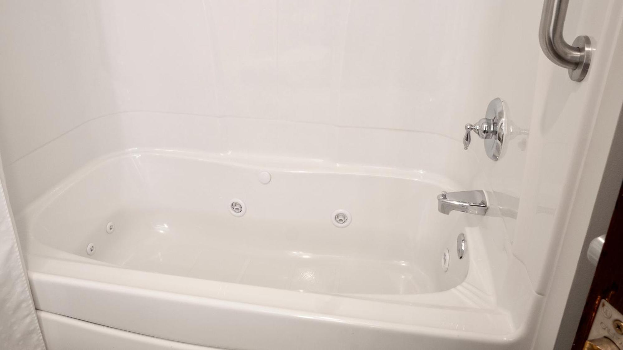 Holiday Inn Express Hotel & Suites Newton Sparta By Ihg Esterno foto
