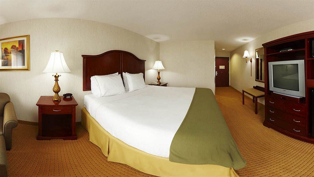 Holiday Inn Express Hotel & Suites Newton Sparta By Ihg Esterno foto