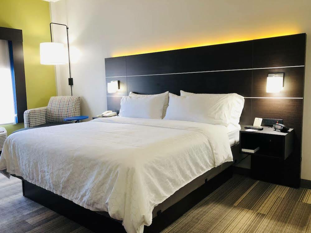 Holiday Inn Express Hotel & Suites Newton Sparta By Ihg Esterno foto
